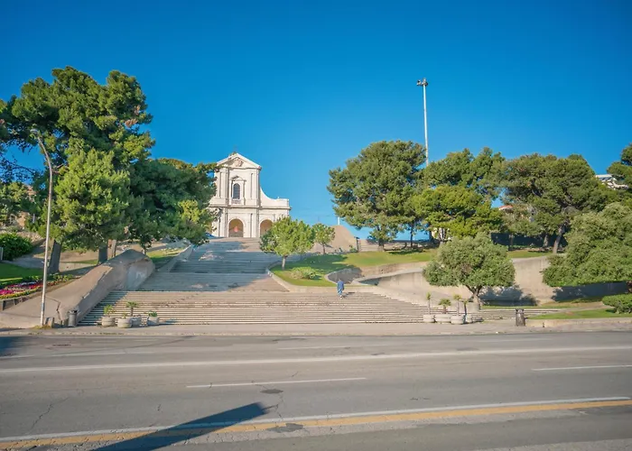 Al Bastione شقة كالياري